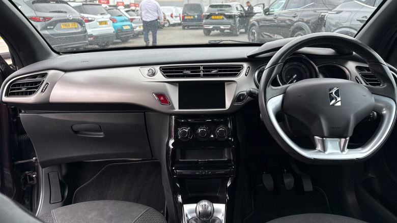 DS 3 1.2 PureTech 82 Chic 3dr Petrol Hatchback